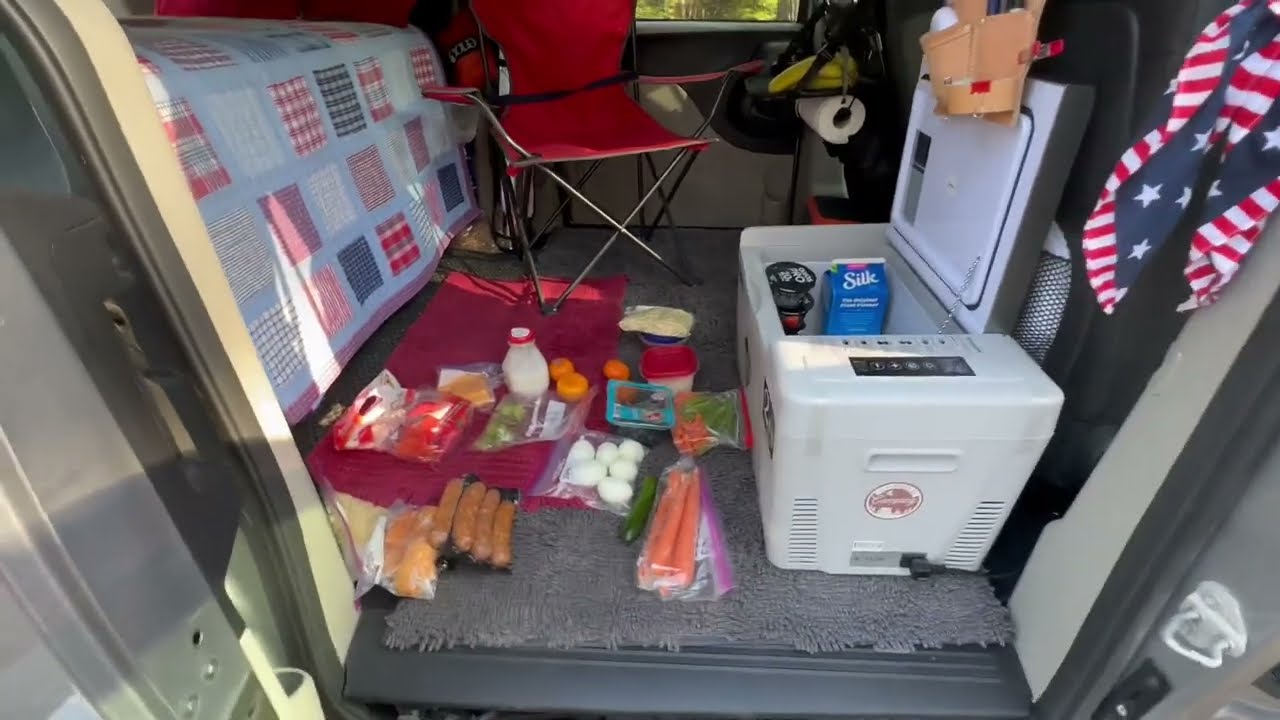 Dodge Caravan Camper BougeRv 23 Qt Portable Refrigerator ￼| Jackery 500 | #bougerv  #jackery